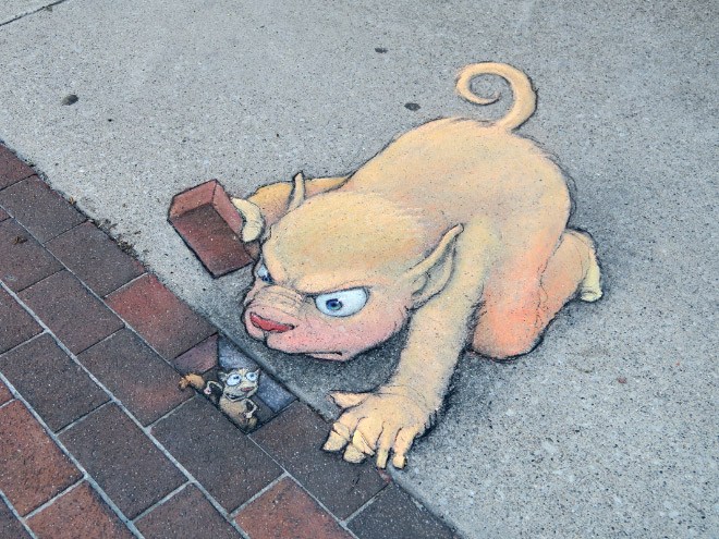 街中の道路や階段などに描かれたチョークアートが可愛くてクオリティが高いと話題に！