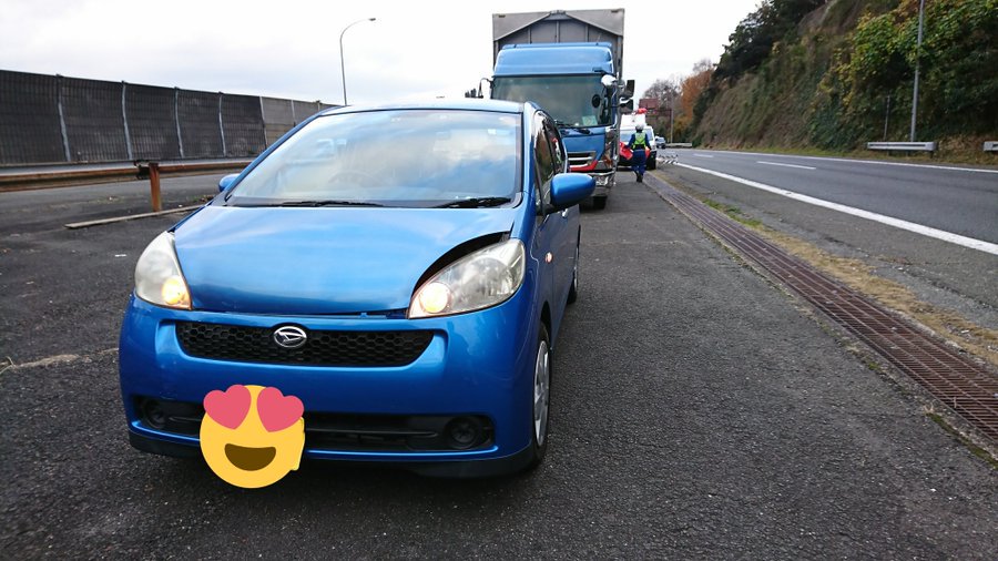 高速で大型トラックに追突された全損事故の件→損保ジャパン日本興亜「「お支払い賠償額は11万9千円、修理は50万円自己負担」