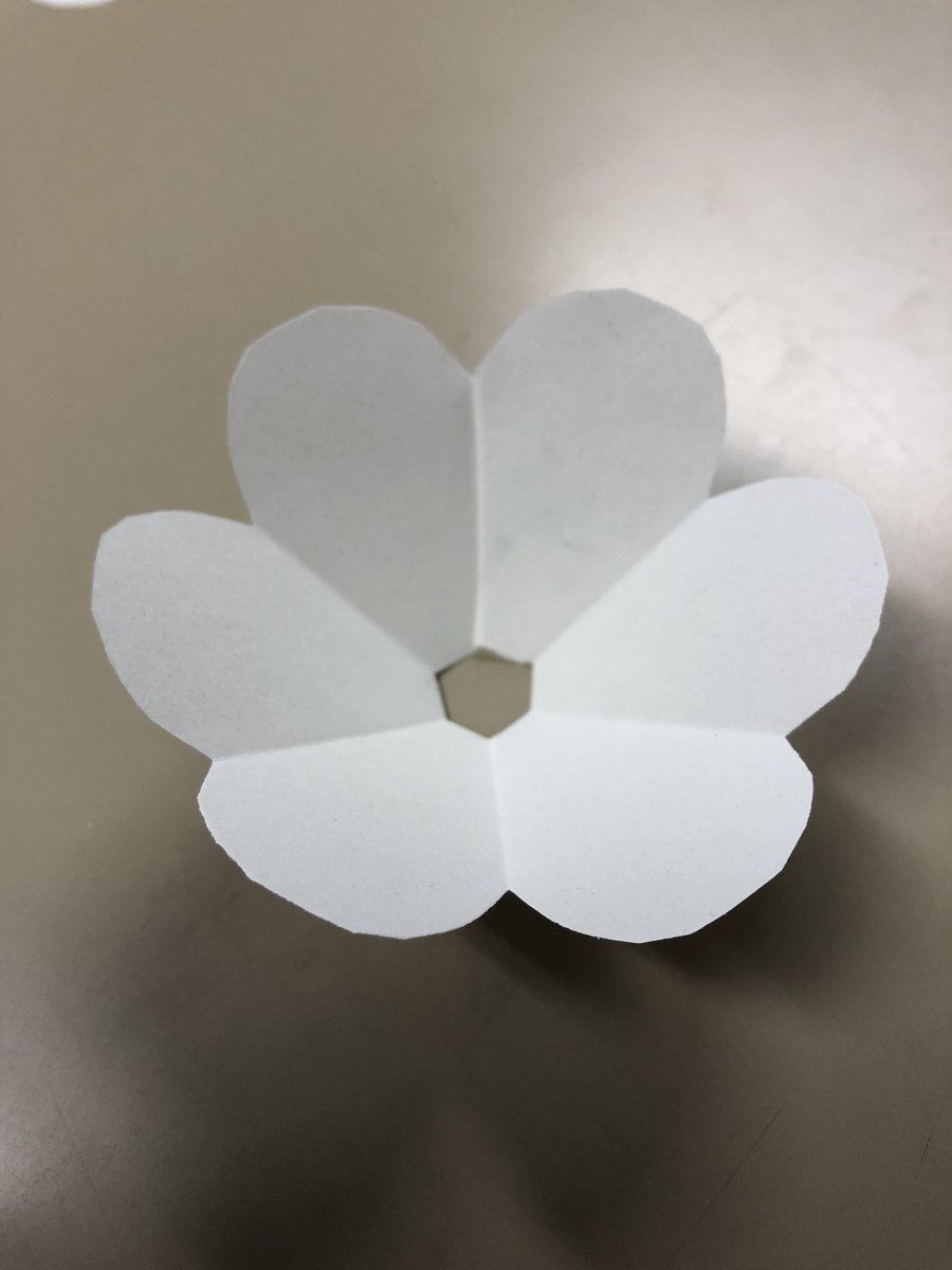 【コピー用紙でOK!】紙を使ったバラ(薔薇の花)の簡単な作り方が話題に！【ペーパークラフト】