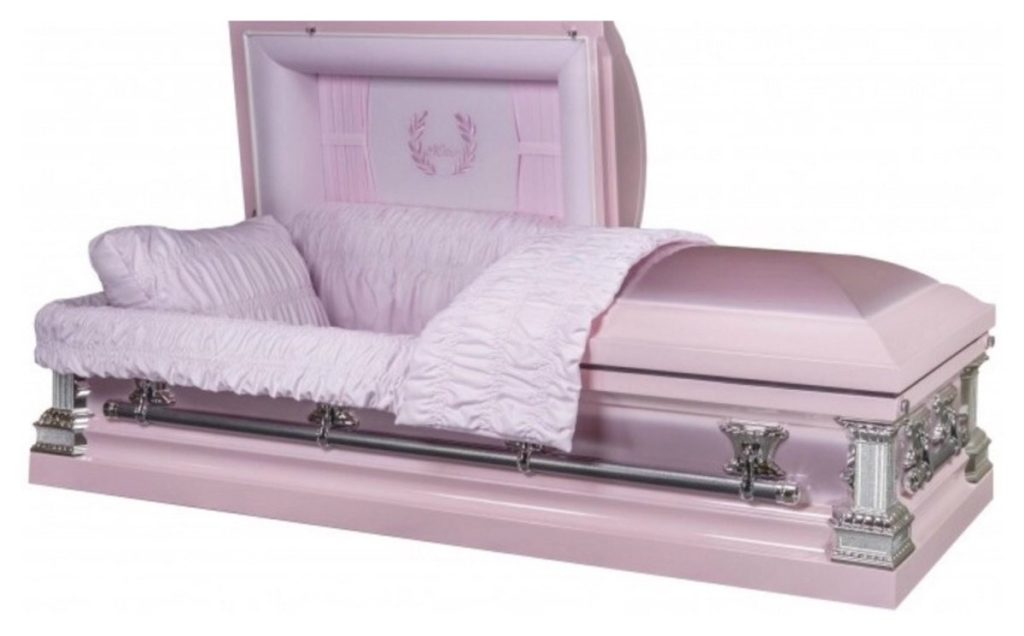 Amazonで販売しているピンクの棺桶がお洒落で可愛いと話題に！