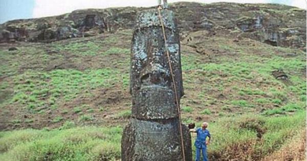 イースター島のモアイ像の胴体が発見され全体像が判明！