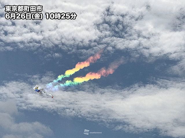 東京上空に現れた虹色の雲「環水平アーク」が美しすぎる！