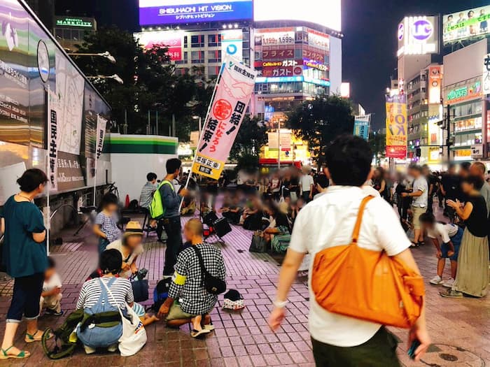 マスクなし、ソーシャルディスタンスなしのクラスターフェスを渋谷駅前も事前に行われる