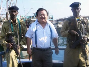 すしざんまい木村社長、ソマリアの海賊に船を与え海賊を撲滅したことに賞賛の声